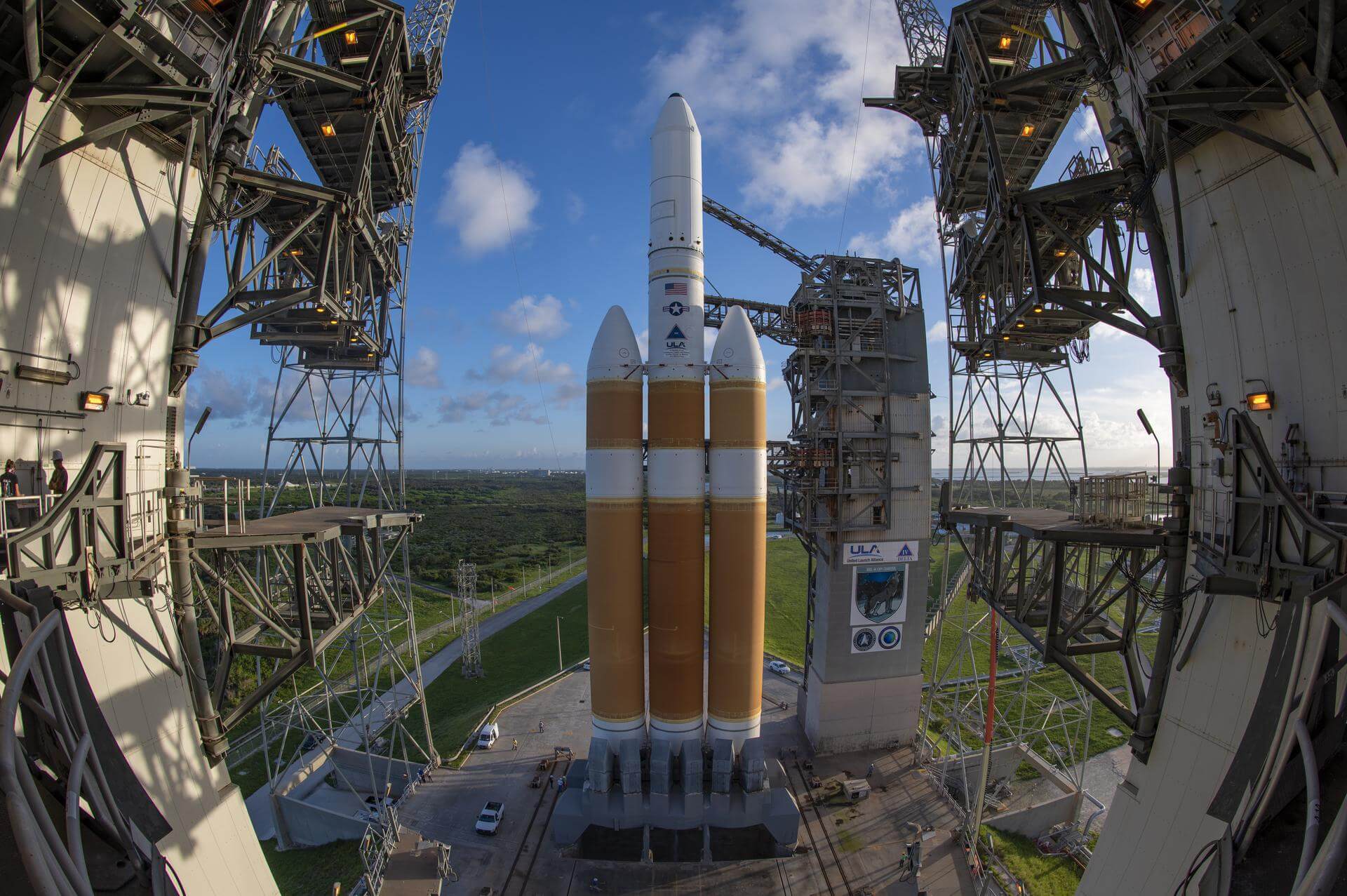 Space Launch Now Delta IV Heavy