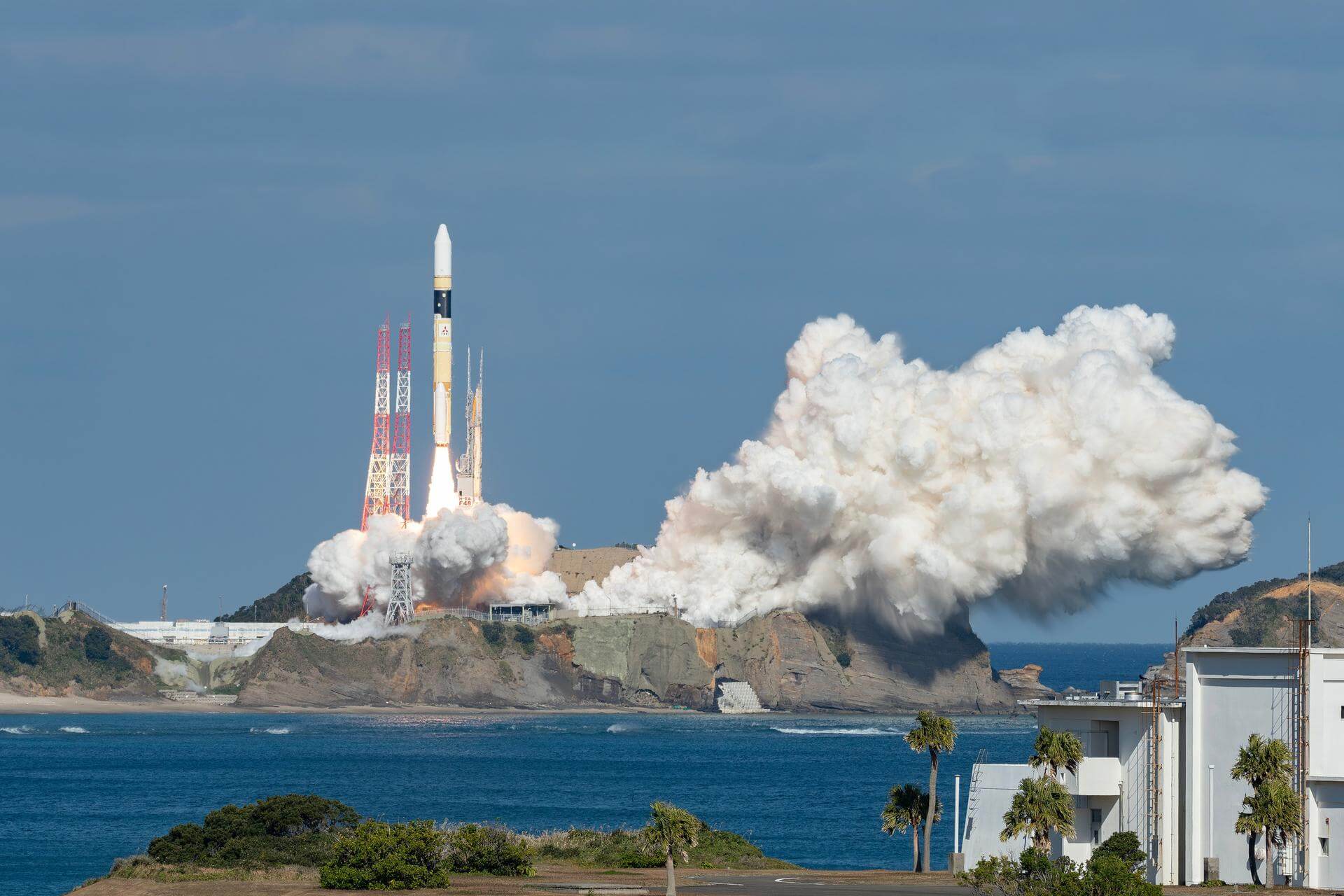 H-IIA 202 | IGS Optical 8 launch