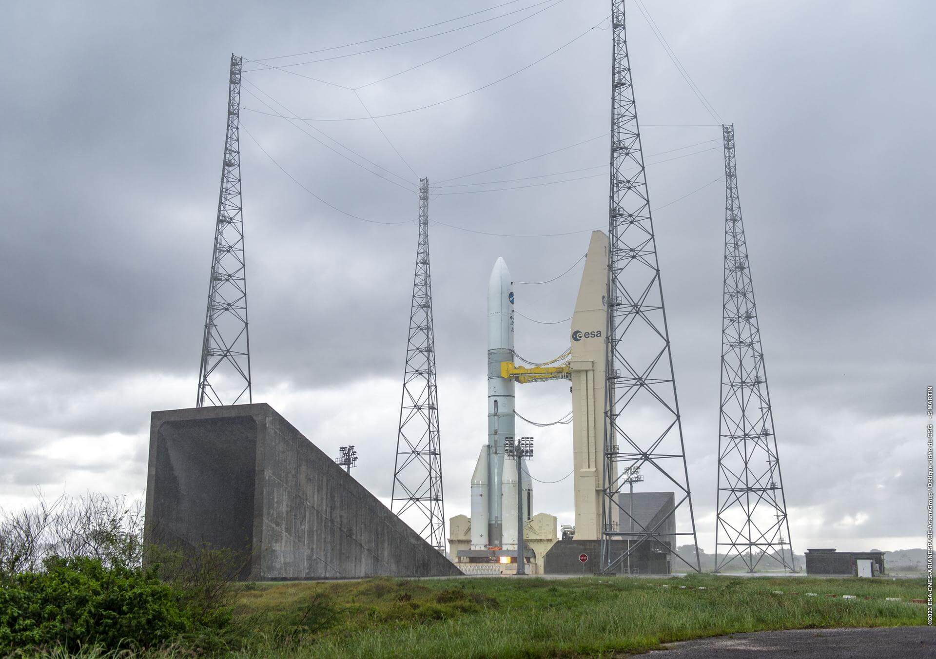 Launch to space Ariane 64 | GO-1