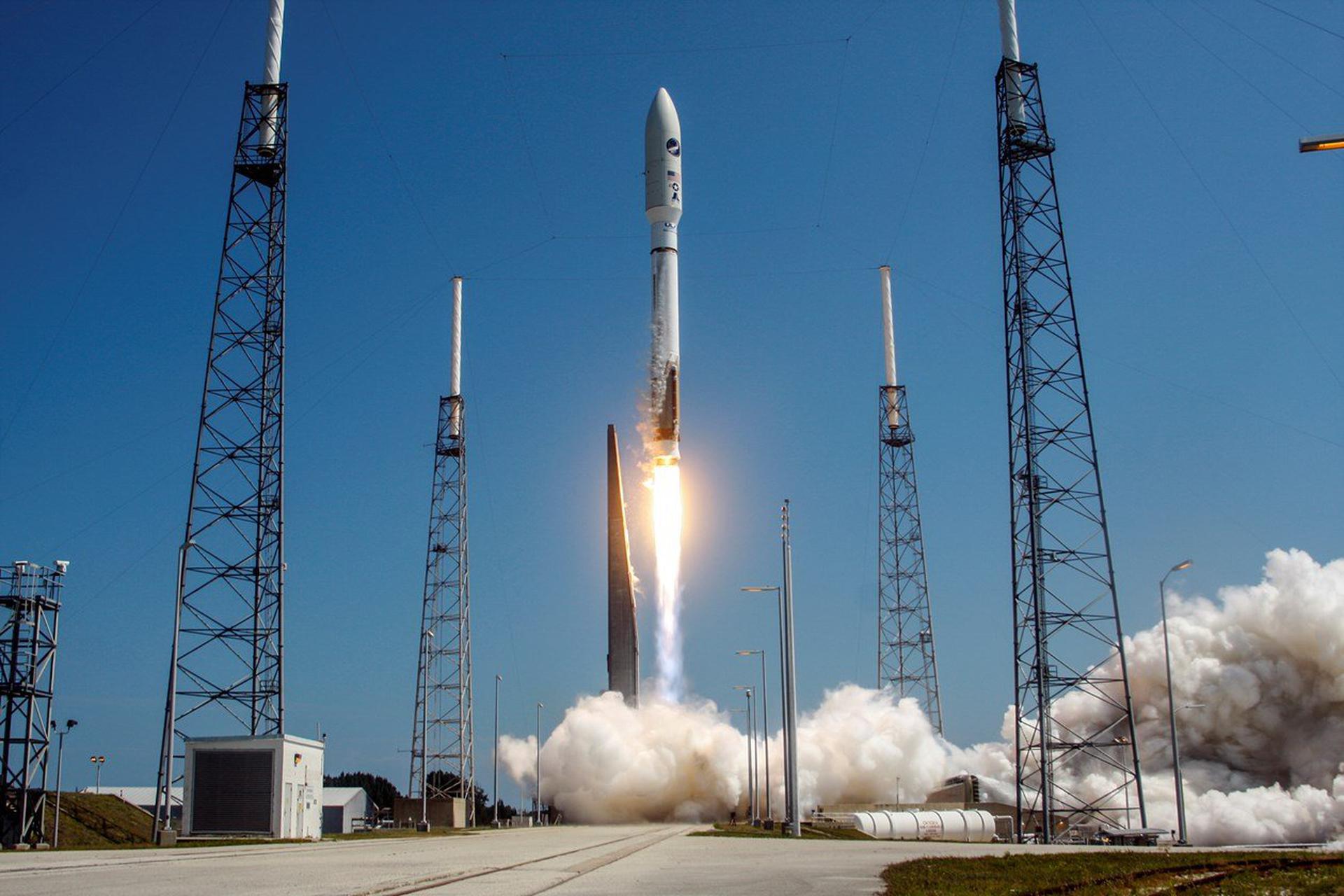 Go4liftoff Atlas V 501 Otv 6 X 37b Ussf 7