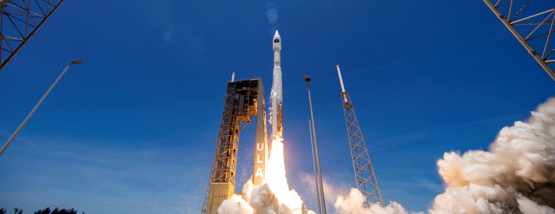 Atlas V 4 logo